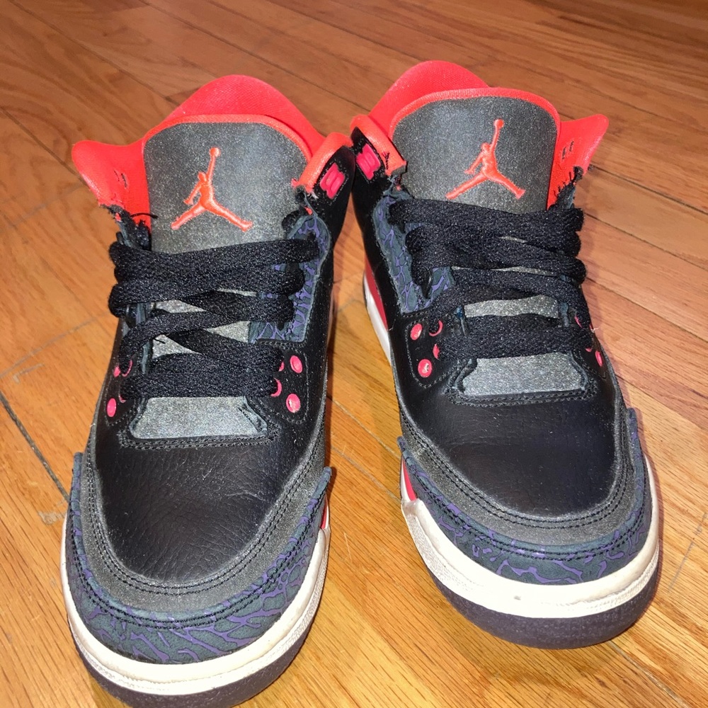 Air Jordan Crimson 3s